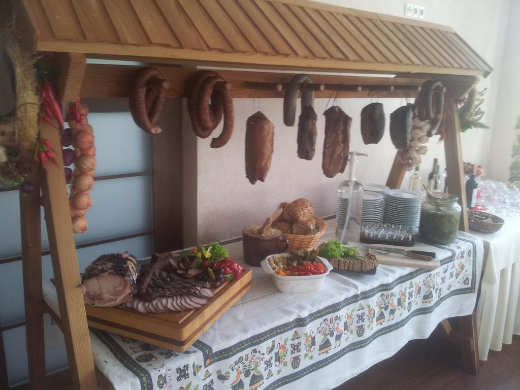 Pawlakowa Zagroda Hotel Grabiny-Zameczek Kültér fotó